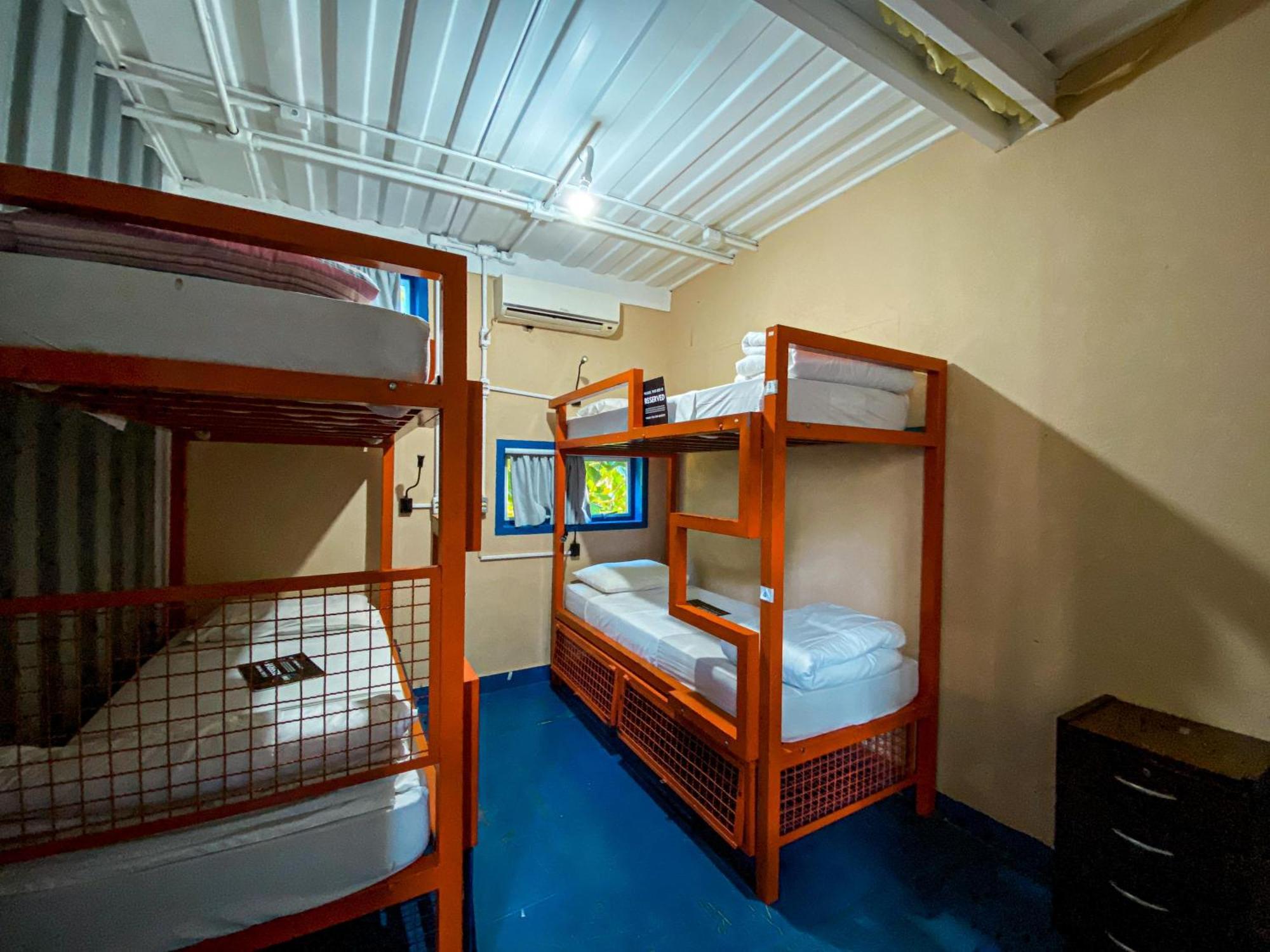 TETRIS CONTAINER HOSTEL, FOZ DO IGUACU **